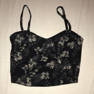 Hollister black Hawaiian crop top, size S